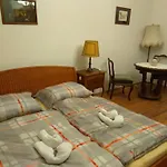 Konukevi U Cermaka 3*